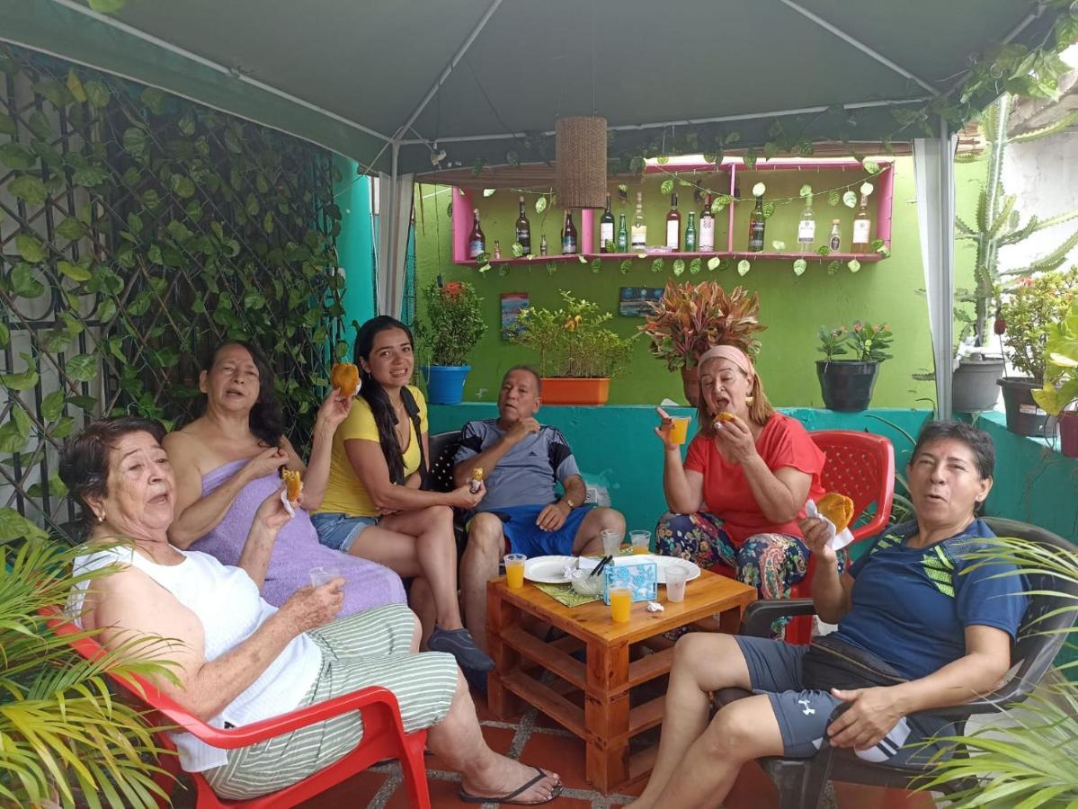 Hostel Shalom Adonai Cartagena エクステリア 写真