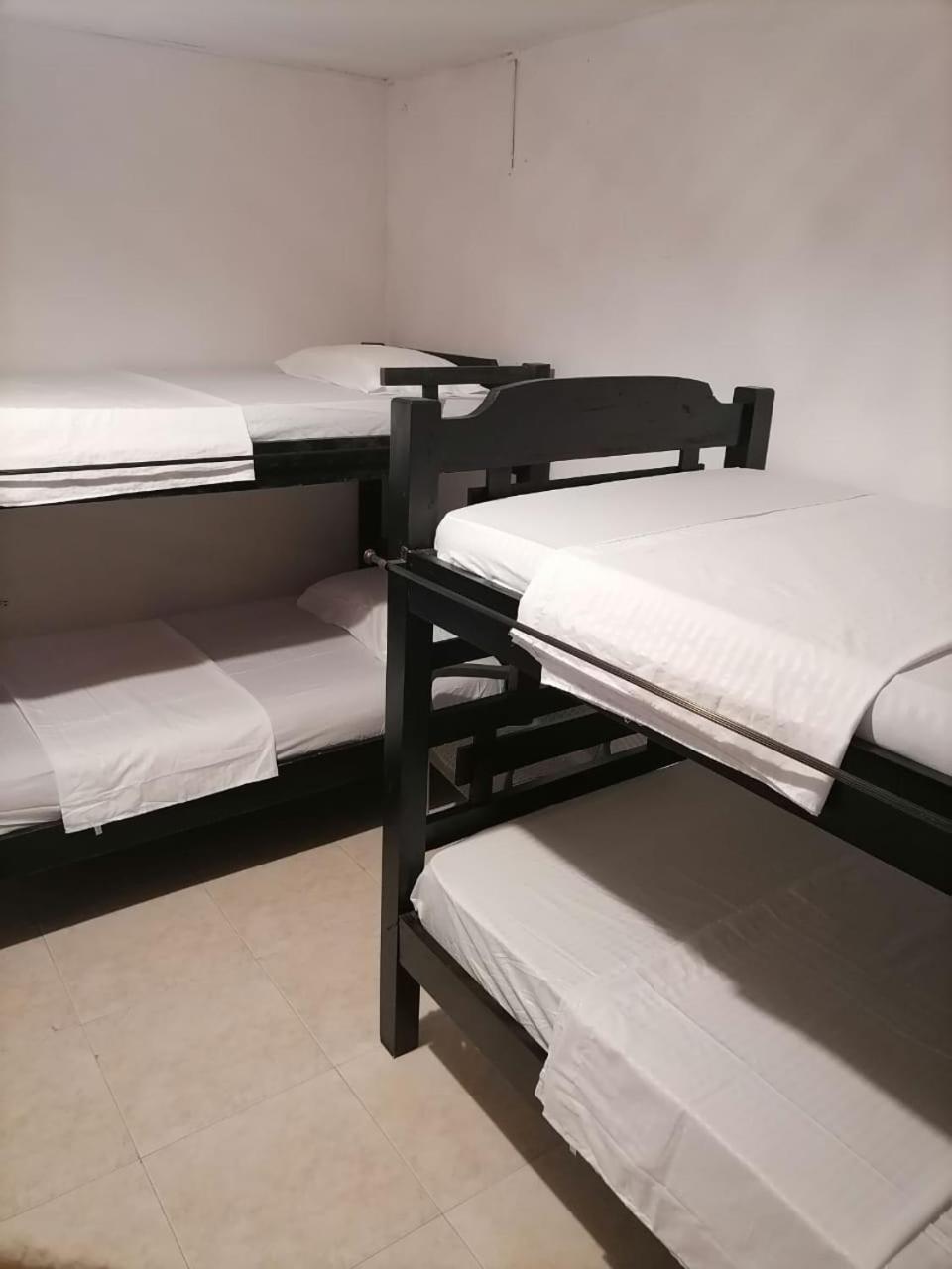 Hostel Shalom Adonai Cartagena エクステリア 写真