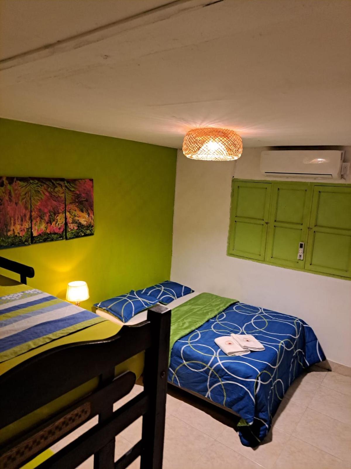 Hostel Shalom Adonai Cartagena エクステリア 写真