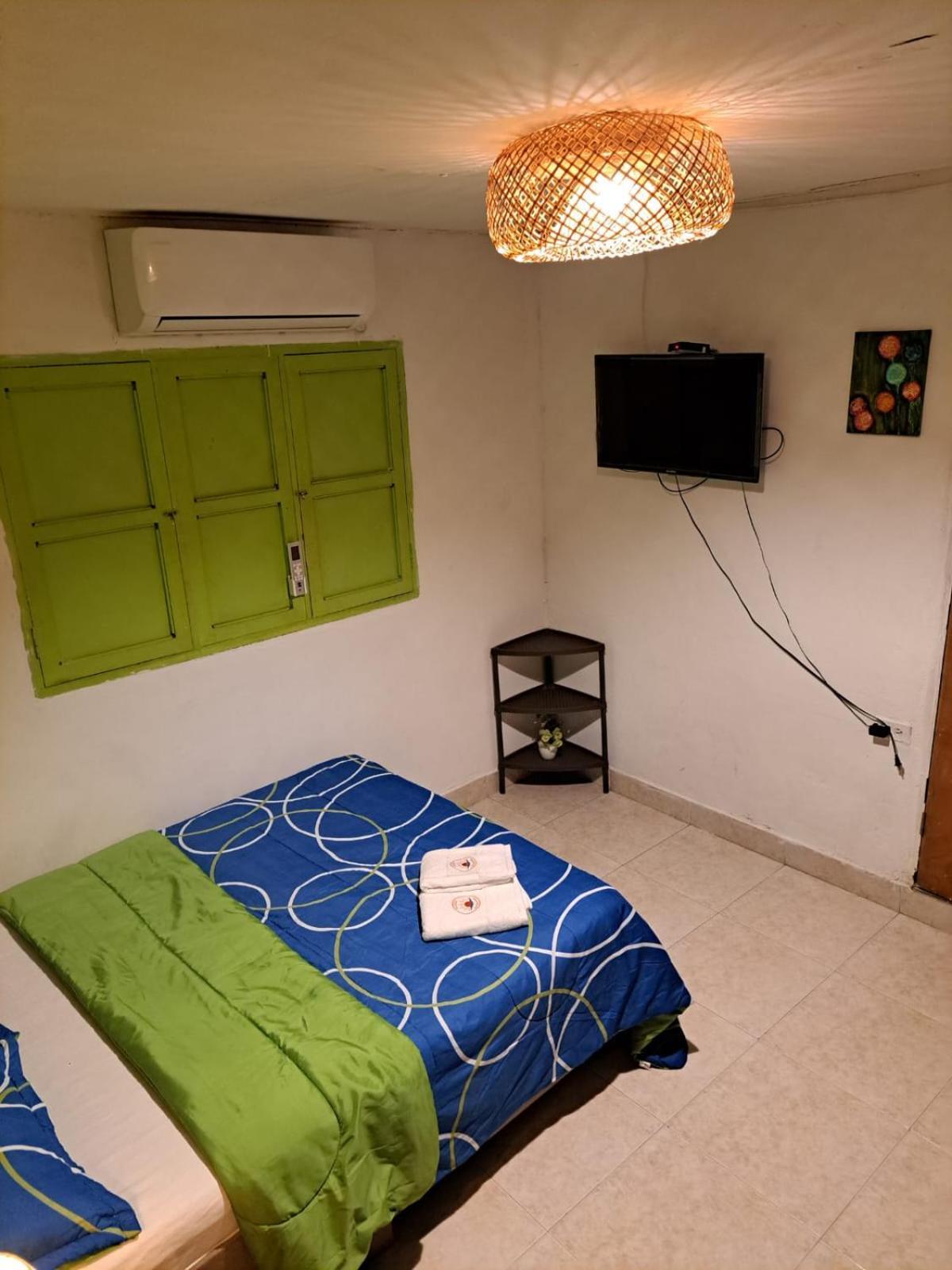 Hostel Shalom Adonai Cartagena エクステリア 写真